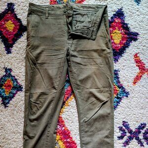 Levi's Standard Taper Chino